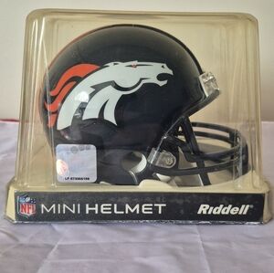 Riddell NFL Denver Broncos Mini Helmet VSR4 NEW IN BOX Scale 1/4